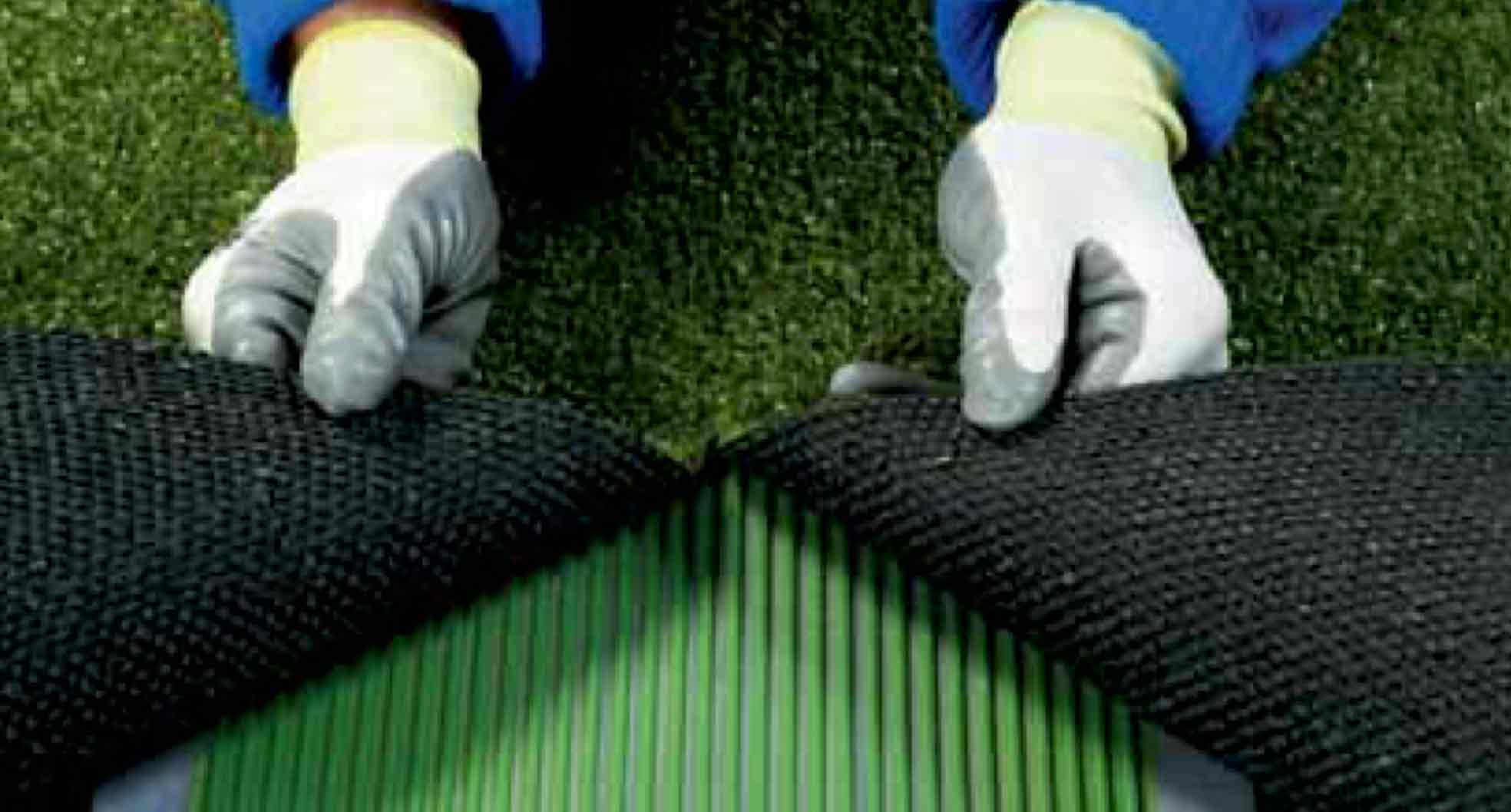imagen-ultrabond-turf-up-1k aplicación de ultrabond turf up 1K en pasto sintético