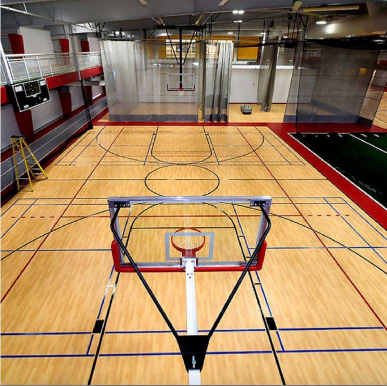 piso deportivo taraflex en cancha de basketball
